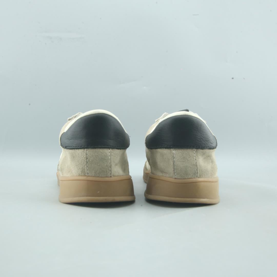 ZARA. .