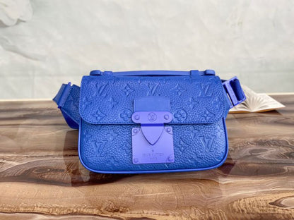 Fan Fashion Lu-Vi bags - 17437