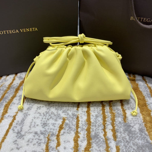 BV Mini Pouch For Women 8.6in/22AmeliaIn Light Yellow