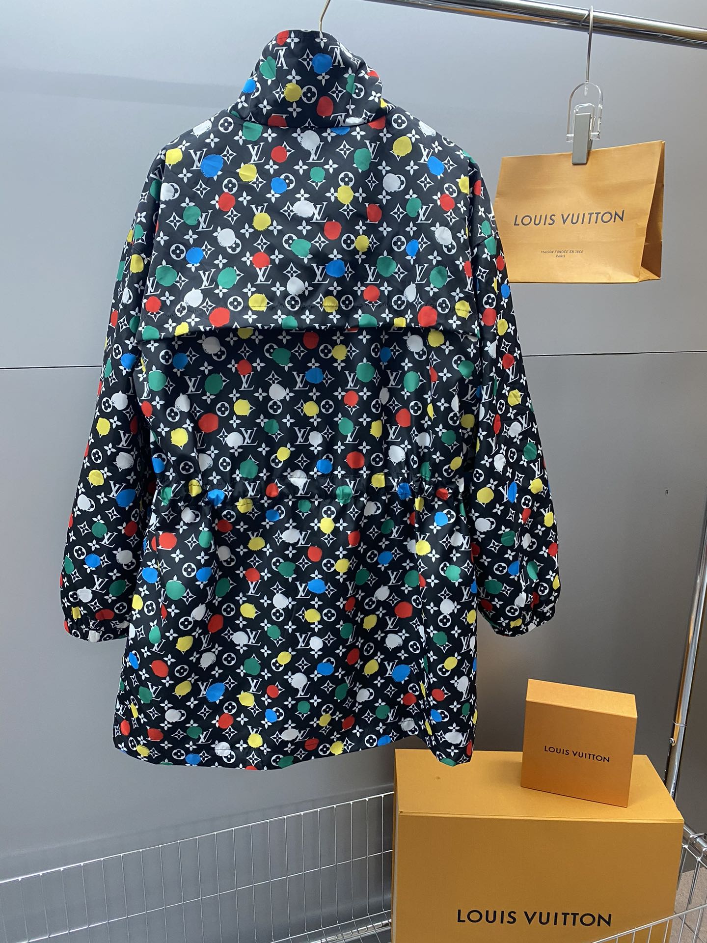 Luxury Louis Vuitton  Wrap Coat 045
