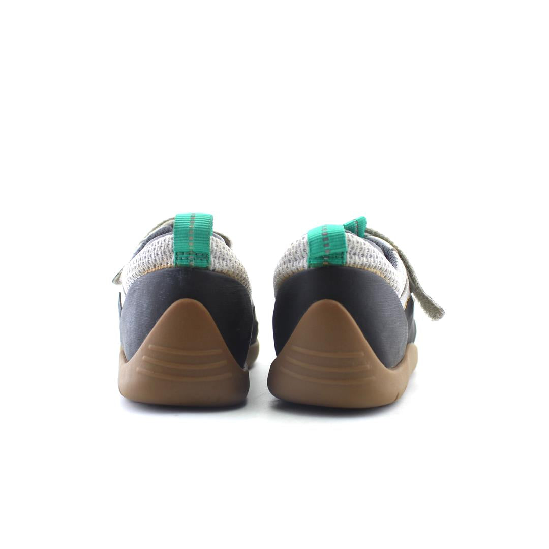 CLARKS .