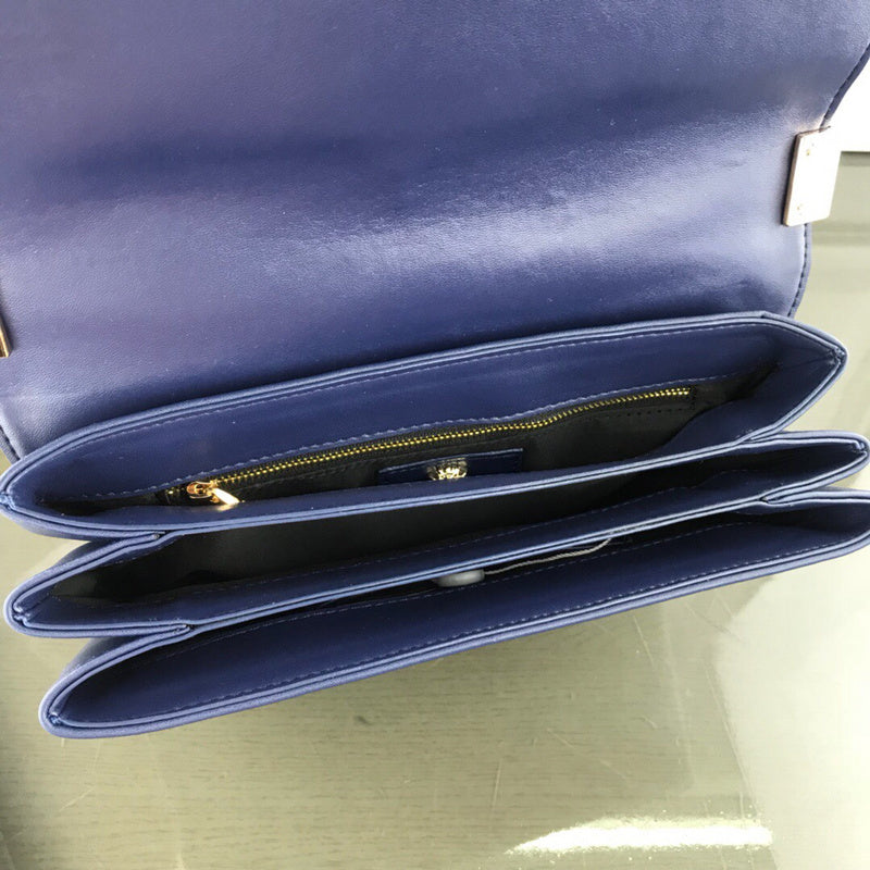 Amelia's Bag Gallery - VAR Bags - 289