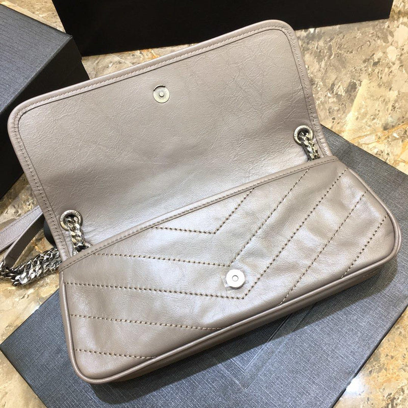 Amelia - YSL Bag - 2761