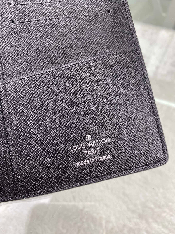 Fan Fashion Lu-Vi bags - 10947