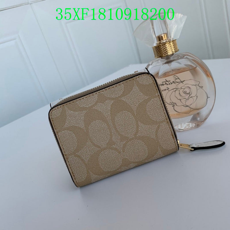 Amelia - CAH Wallet - 079