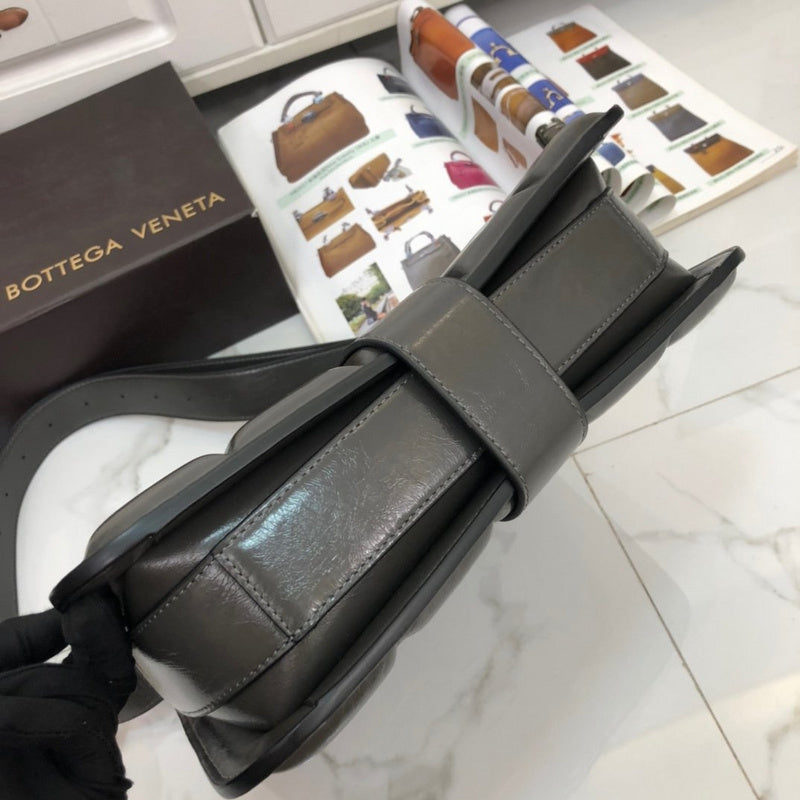 B-VENETA STYLISH HANBAGS FOR WOMEN - 369