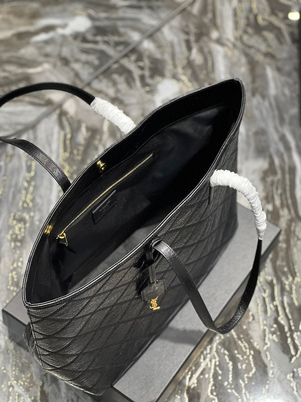 Amelia - YSL Bag - 3686