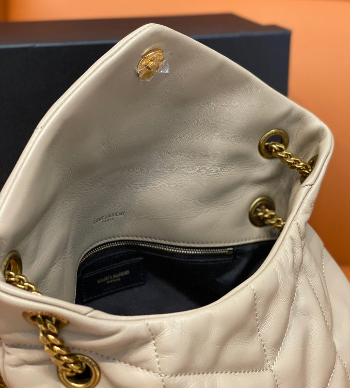 Amelia - YSL Bag - 2107
