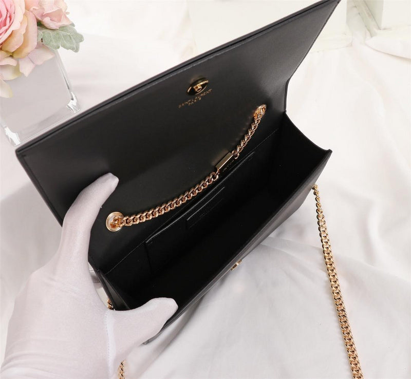Amelia - YSL Bag - 2608