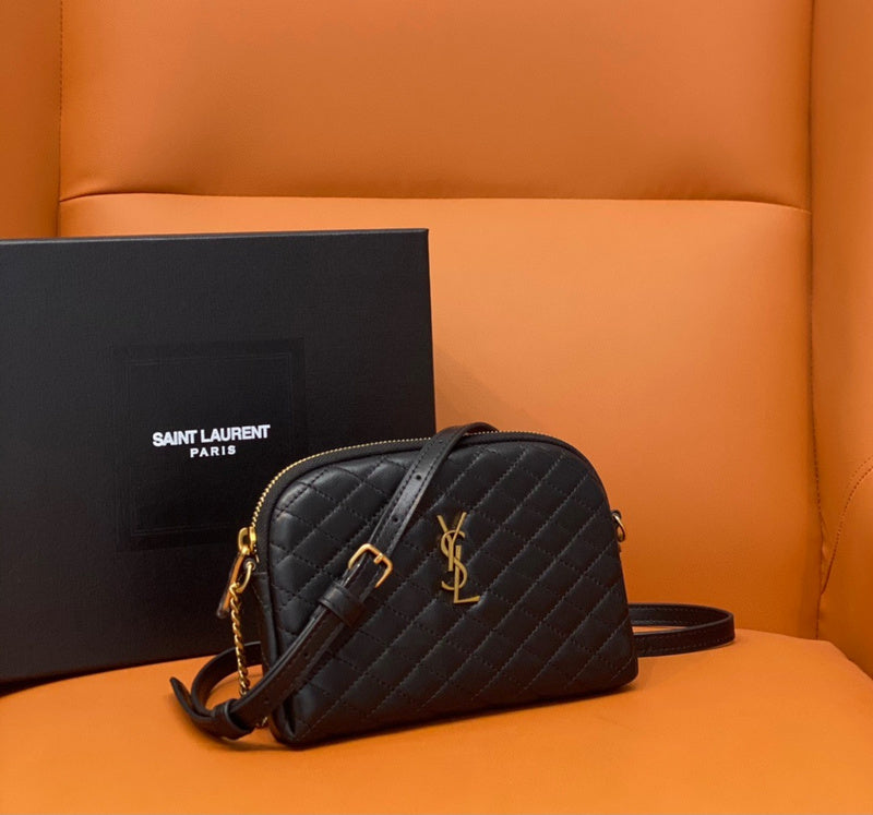 Amelia - YSL Bag - 2056