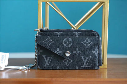 Fan Fashion Lu-Vi bags - 8996