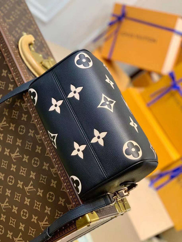 Fan Fashion Lu-Vi bags - 17457