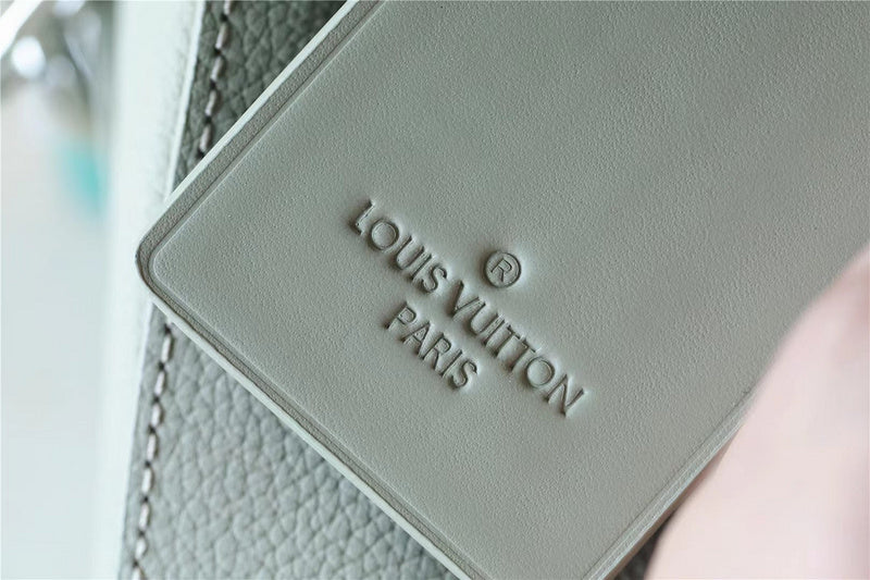 Fan Fashion Lu-Vi bags - 11222