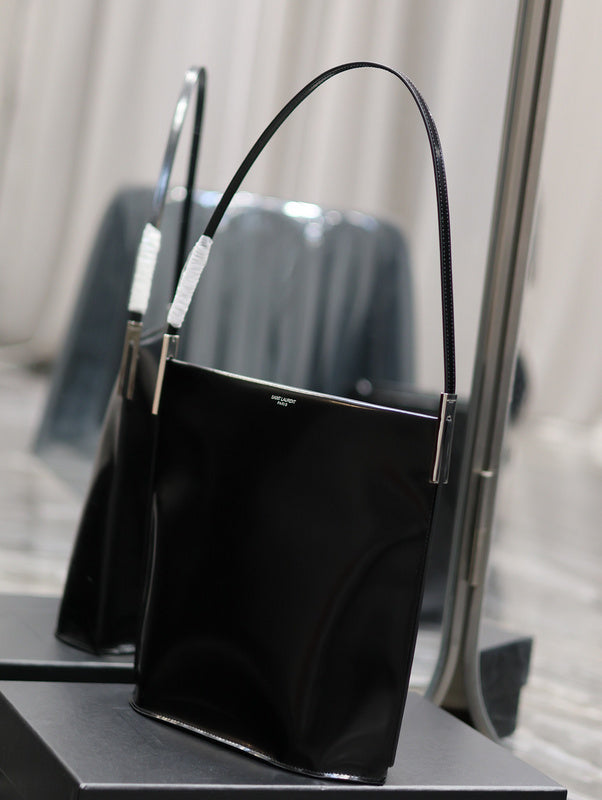 Amelia - YSL Bag - 1855