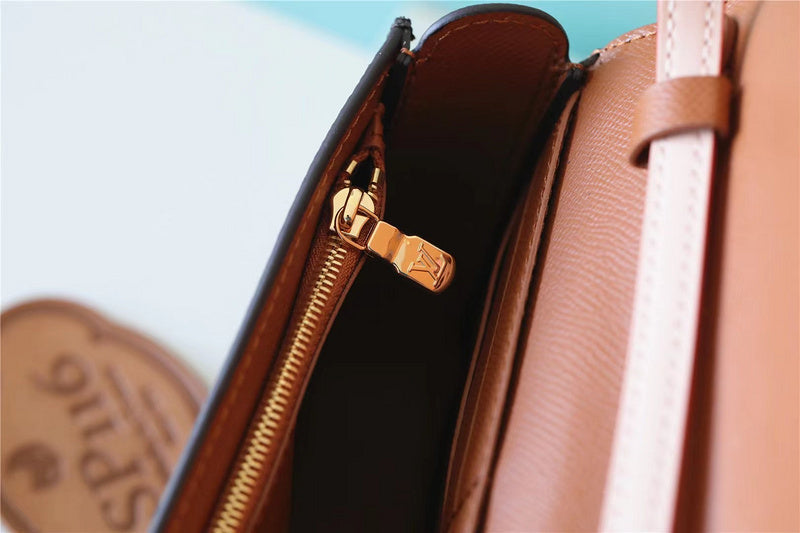 Fan Fashion Lu-Vi bags - 8798