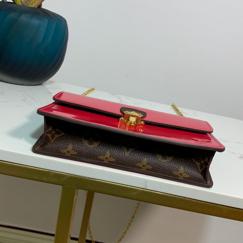 Fan Fashion Lu-Vi bags - 9141