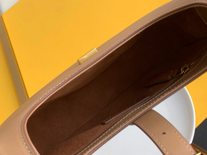 Amelia - YSL Bag - 4174