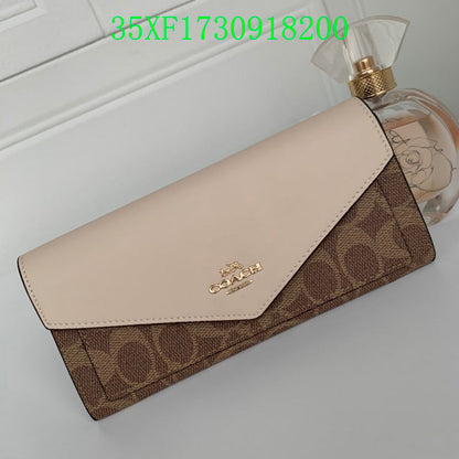 Amelia - CAH Wallet - 086