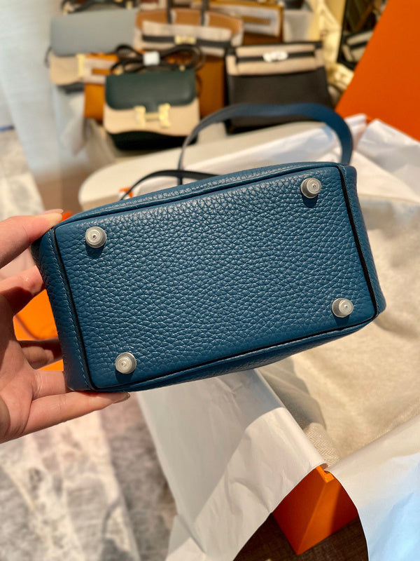 Amelia - HMS Bags - 1774