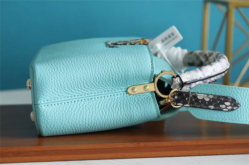Fan Fashion Lu-Vi bags - 8343