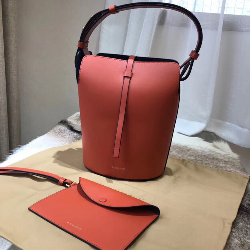 Burberry Bags - Bagsattire   589
