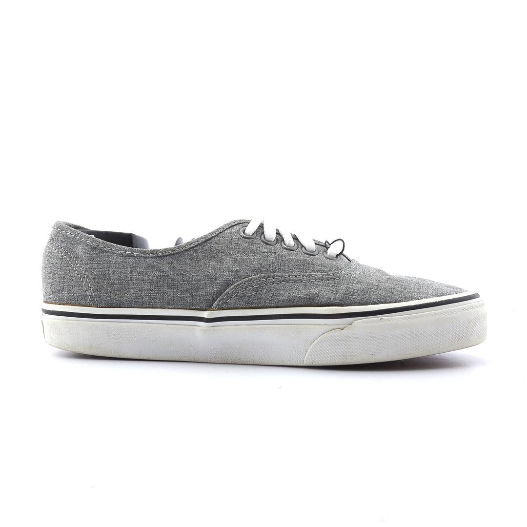 VANS AUTHENTIC