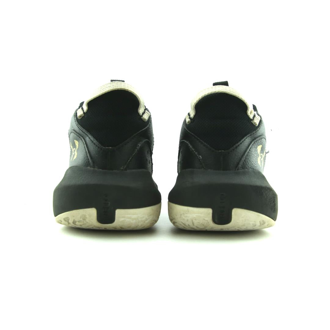 UNDER ARMOUR LOCKDOWN 6
