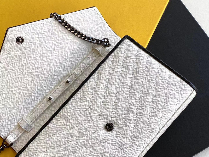 Amelia - YSL Bag - 3680