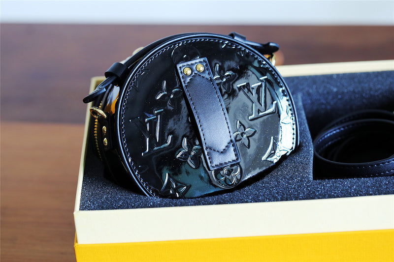 Fan Fashion Lu-Vi bags - 9397
