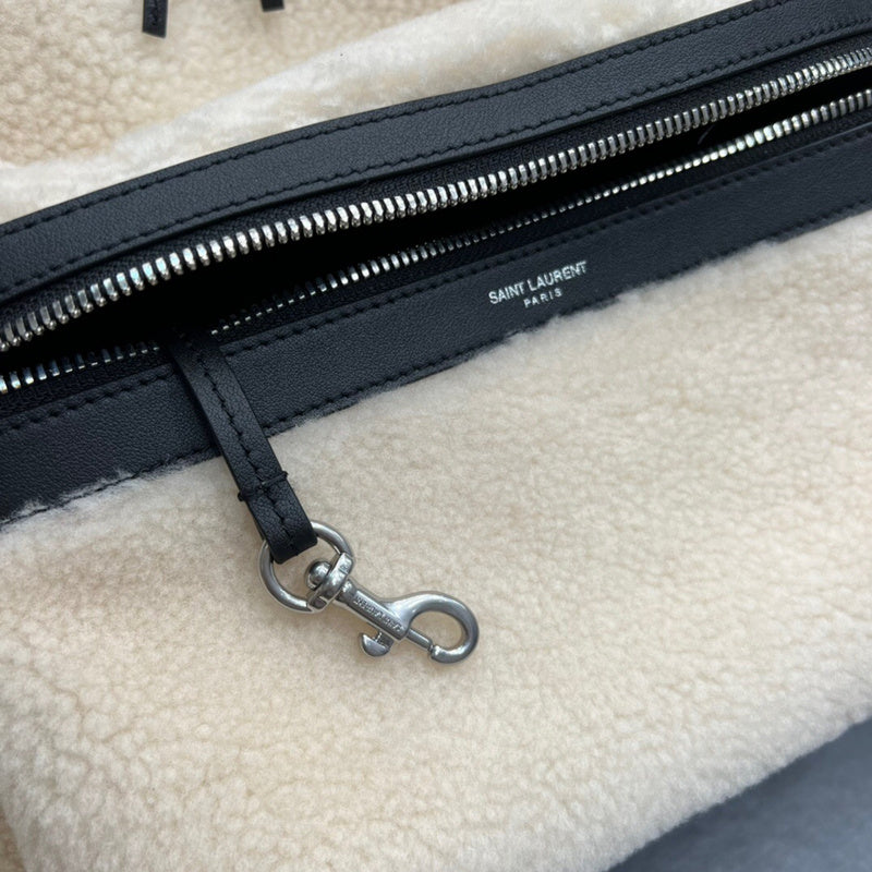 Amelia - YSL Bag - 3716