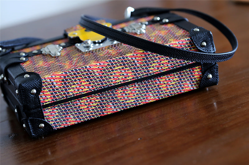 Fan Fashion Lu-Vi bags - 8213