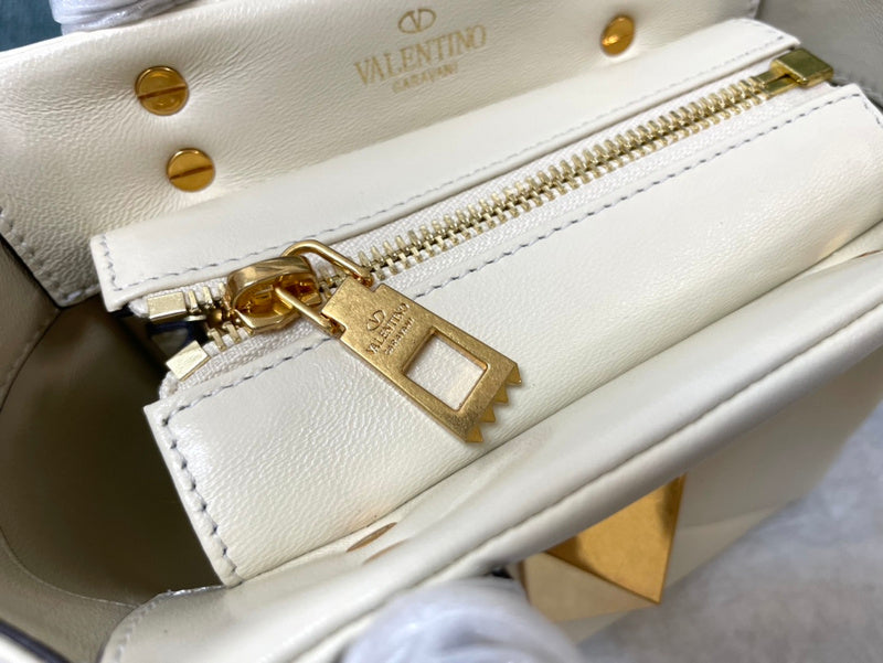 Amelia's Bag Gallery - VEL Bags - 1525