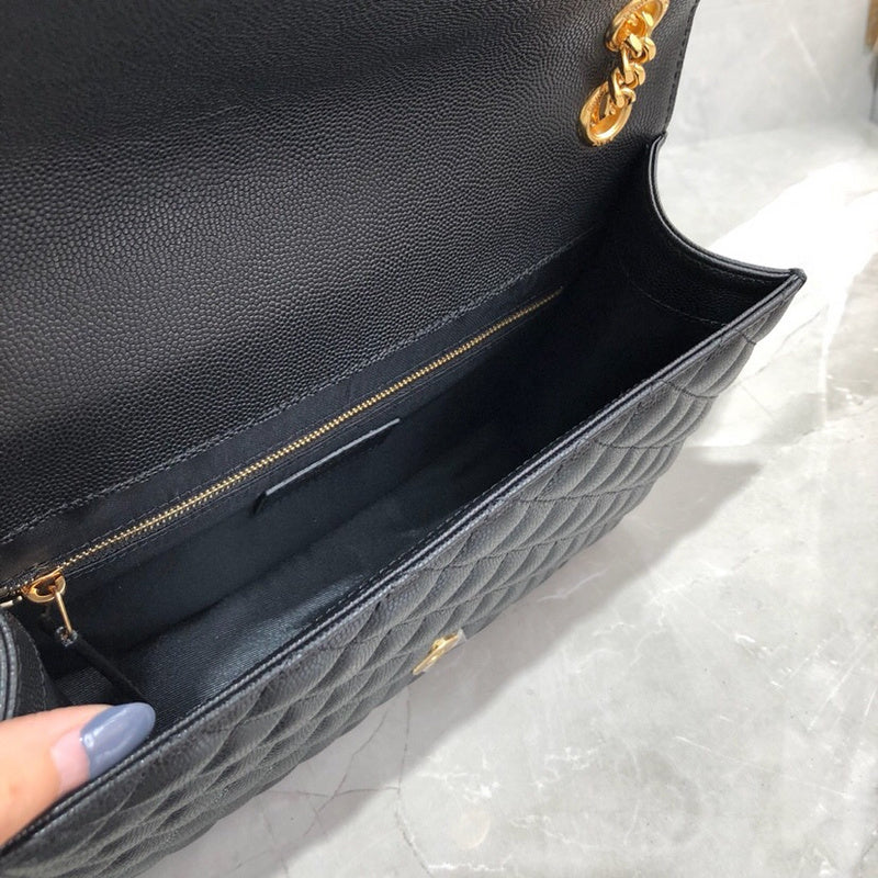 Amelia - YSL Bag - 4040
