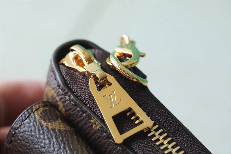 Fan Fashion Lu-Vi bags - 8855