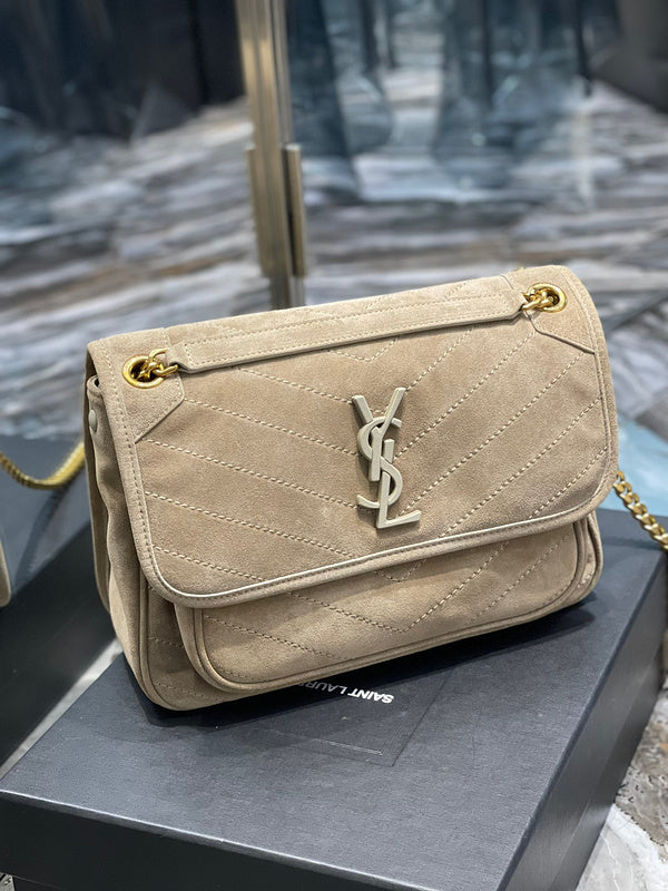 Amelia - YSL Bag - 3900