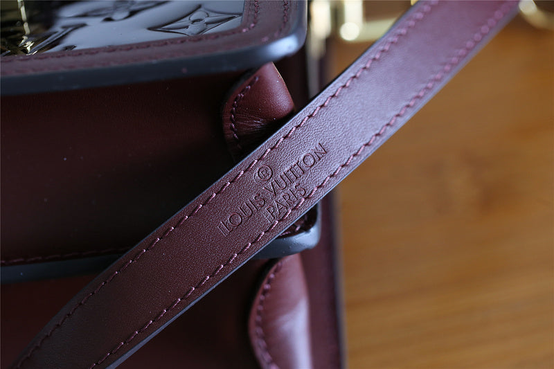 Fan Fashion Lu-Vi bags - 8125