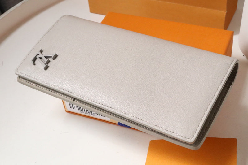Amelia- LOV  Luxury  Wallets - 628
