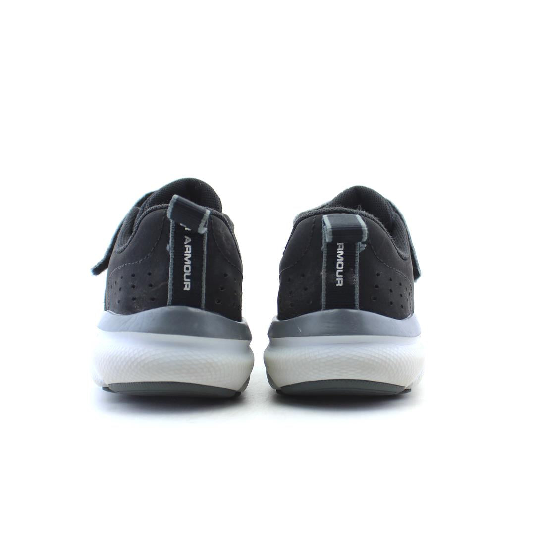 UNDER ARMOUR CHARGED ASSERT 8