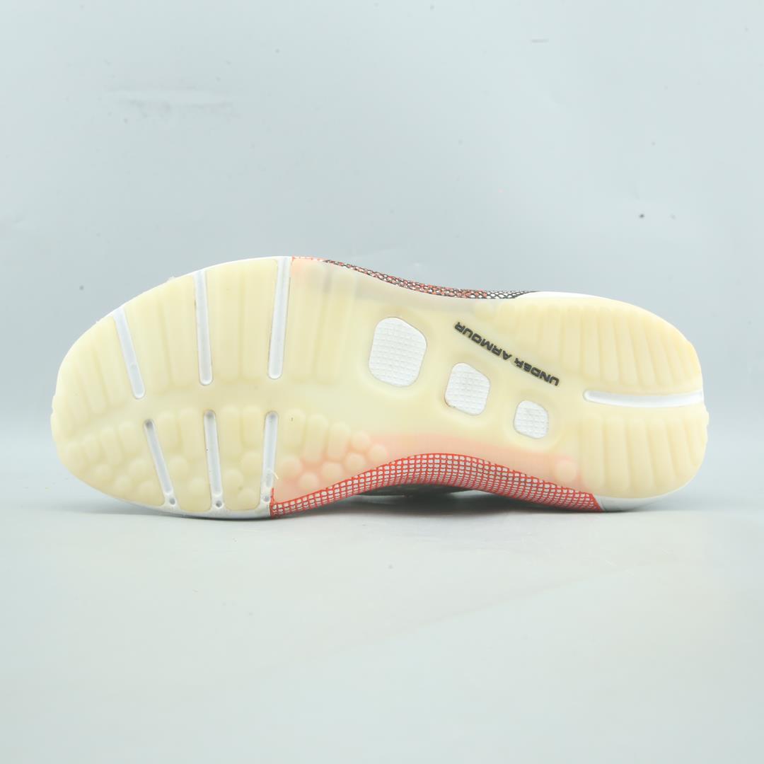 UNDER ARMOUR HOVR??PHANTOM 3