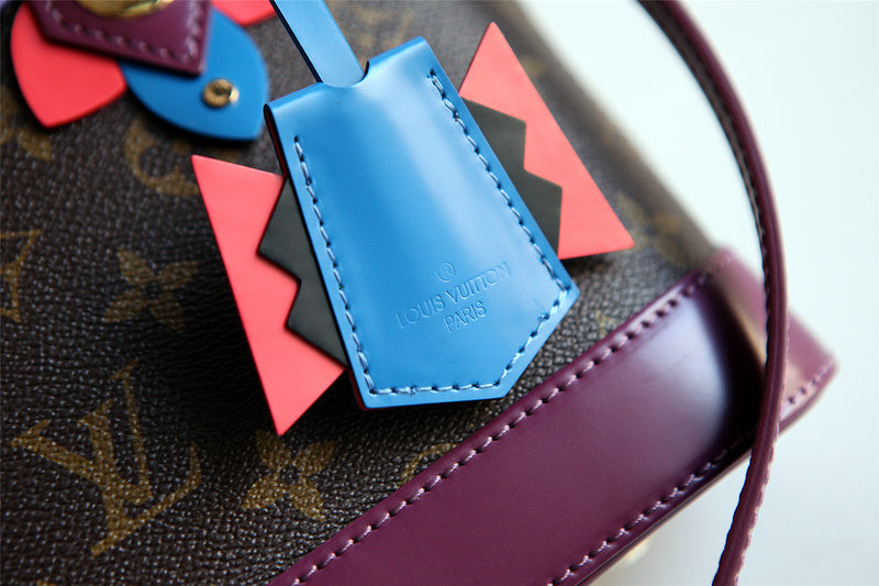 Fan Fashion Lu-Vi bags - 8287