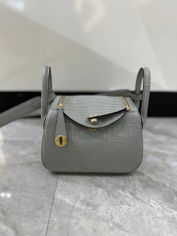 Amelia - HMS Bags - 1658