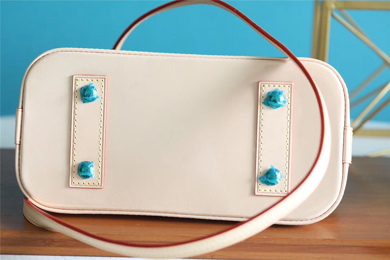 Fan Fashion Lu-Vi bags - 8244