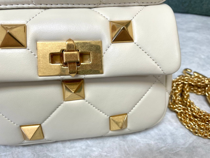 Amelia's Bag Gallery - VEL Bags - 221