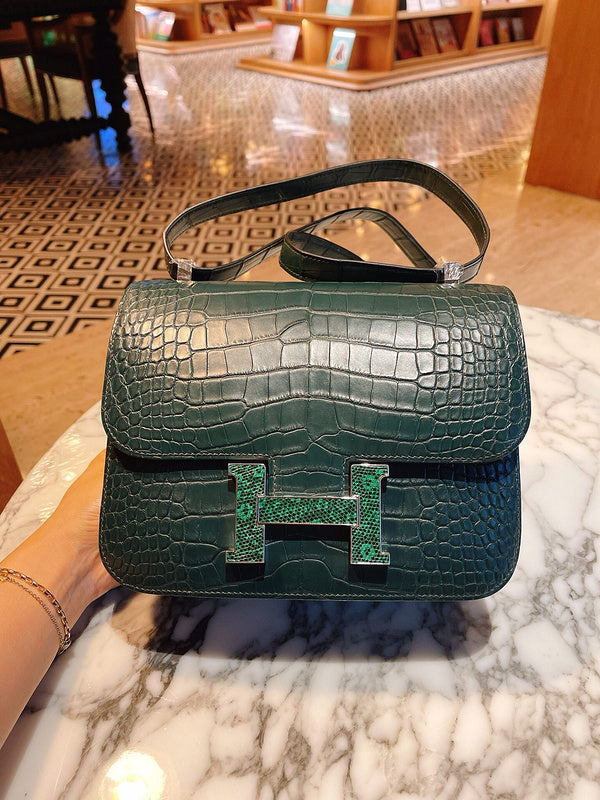 Amelia - HMS Bags - 1545