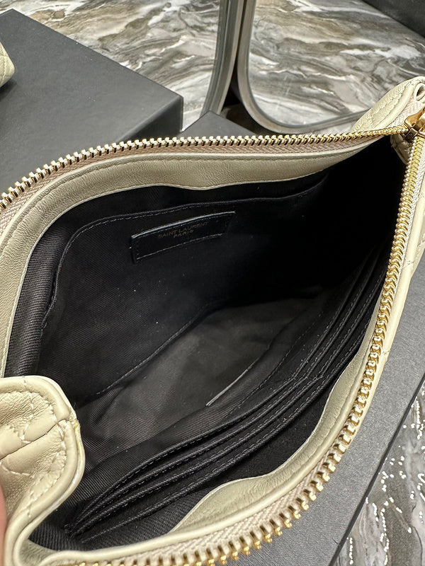 Amelia - YSL Bag - 3998