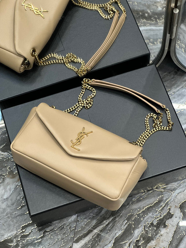 Amelia - YSL Bag - 1831