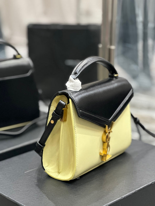 Amelia - YSL Bag - 1913