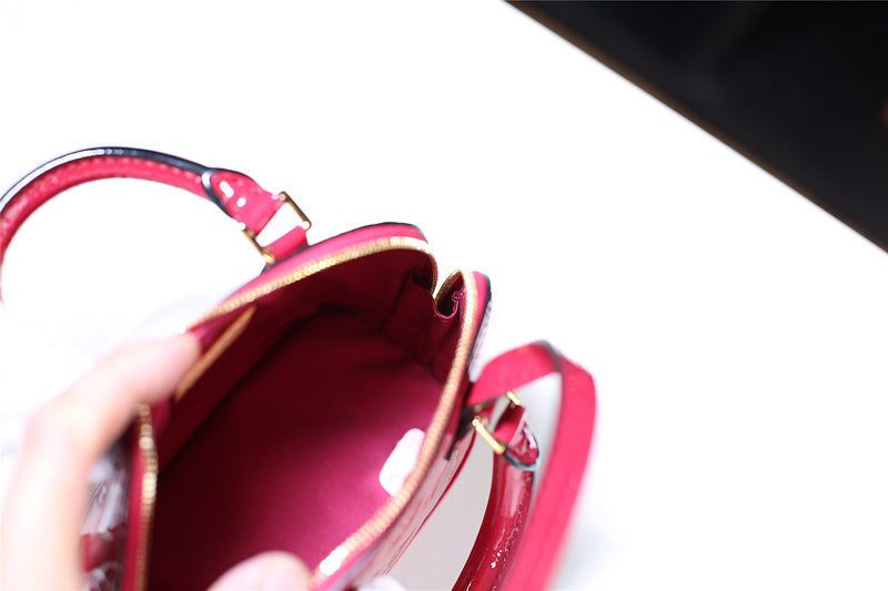 Fan Fashion Lu-Vi bags - 8305