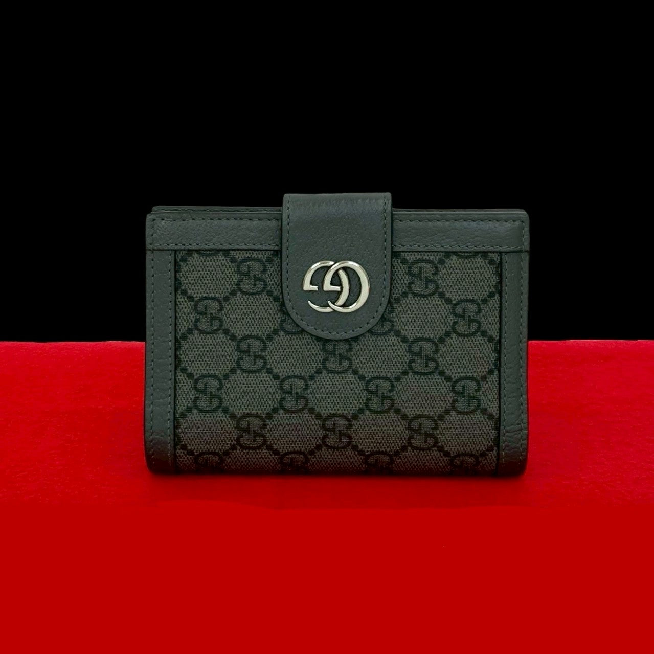 Gucci GG Supreme Leather Bifold Wallet