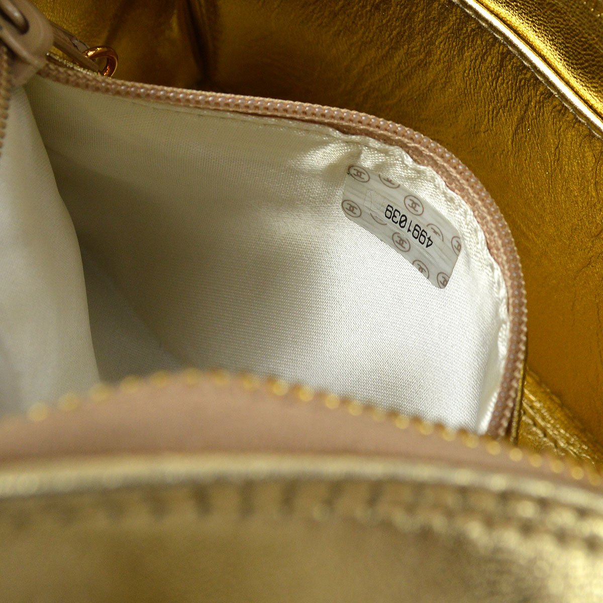 CHANEL 1996-1997 Camera Bag Mini Gold Lambskin ao28947